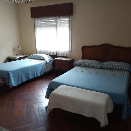 Pension Los Pinos 기욘 외부 사진